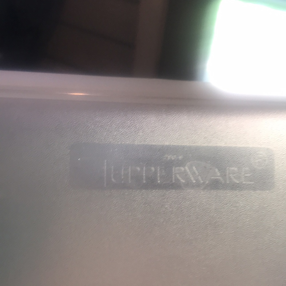 Tupperware Rectangle Container 290-9 White/Clear Body - Picture 6 of 16